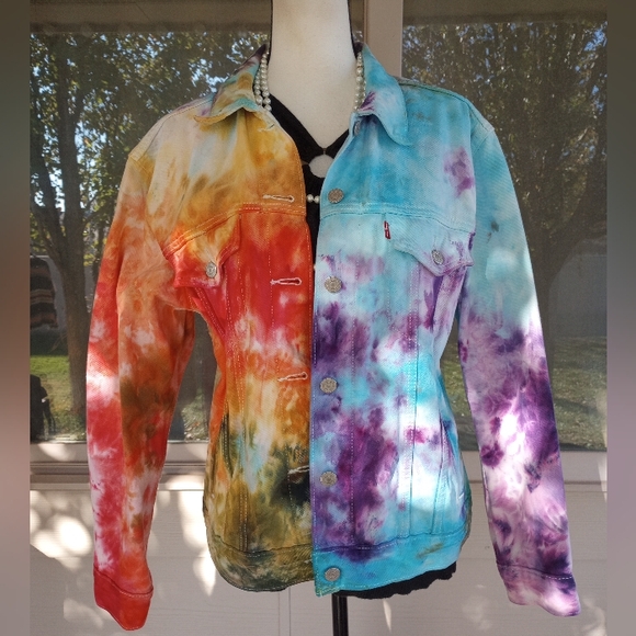 Levi's Premium Rainbow Tie Dyed Ex Boyfriend Trucker Denim Jean Jacket